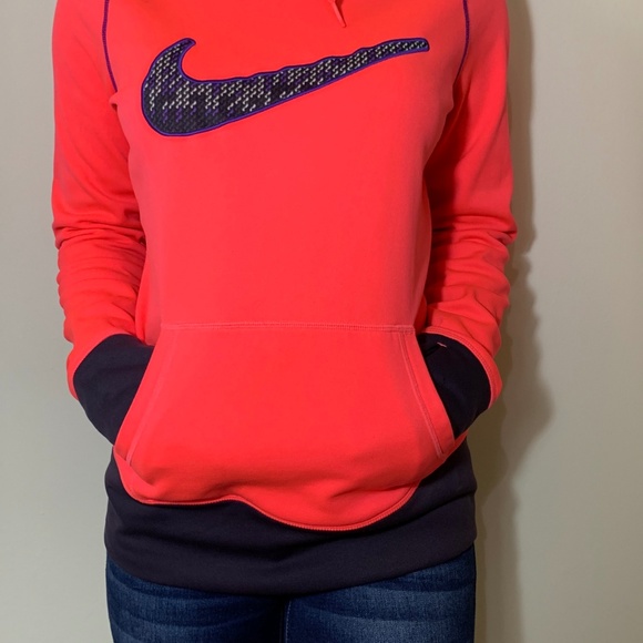 Nike - Picture 5 of 7